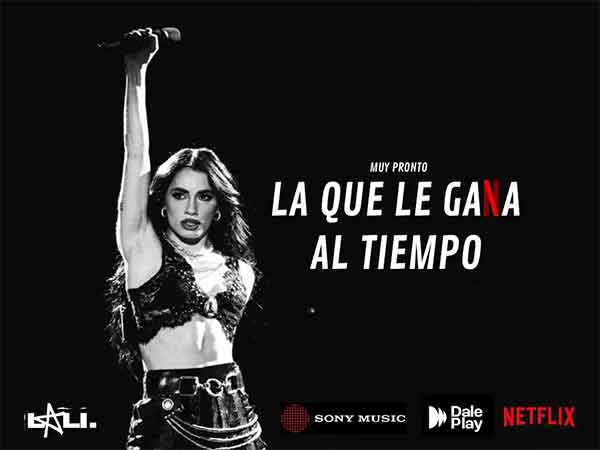 拉里·埃斯波西托:时光之歌(2025)