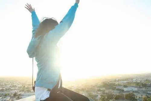 笑声的泪水，你不曾再见